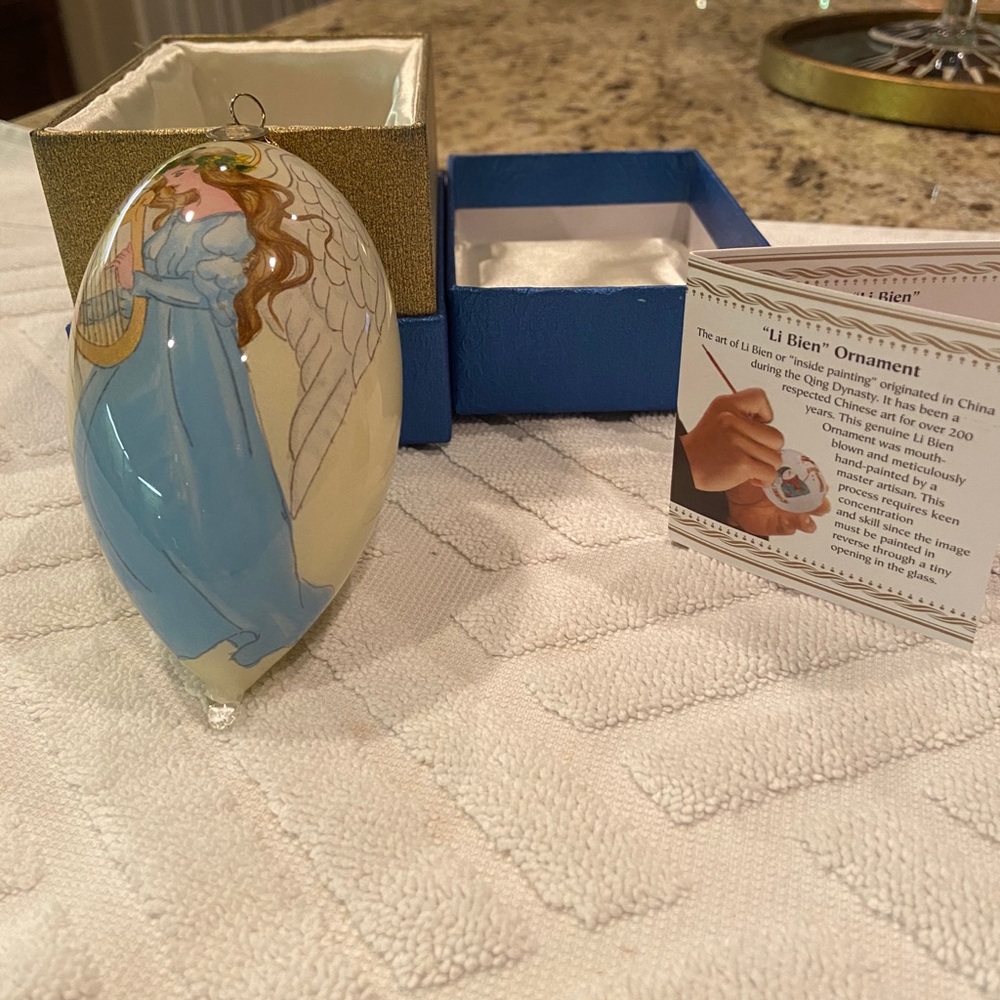 2015 Pier 1 Angel with Harp      Li Bien Ornament